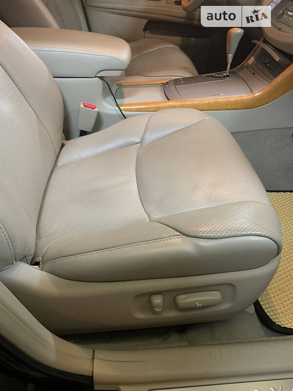 Седан Toyota Avalon 2007 в Киеве