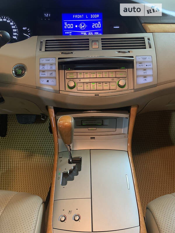 Седан Toyota Avalon 2007 в Киеве