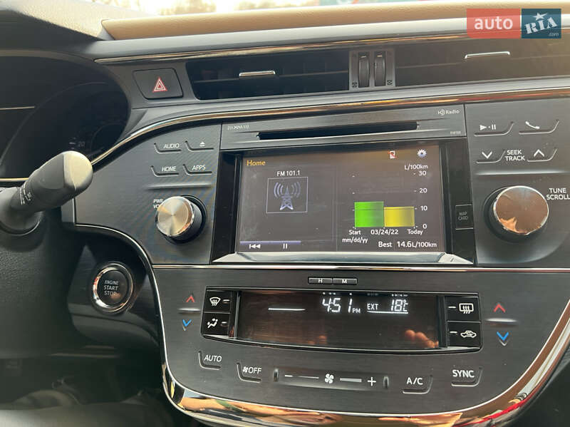 Седан Toyota Avalon 2017 в Кам'янському