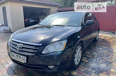 Седан Toyota Avalon 2007 в Киеве