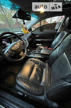 Седан Toyota Avalon 2015 в 