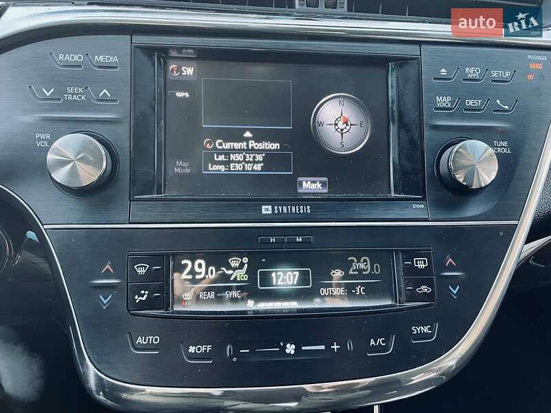 Седан Toyota Avalon 2014 в Киеве