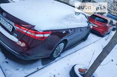 Седан Toyota Avalon 2013 в Киеве