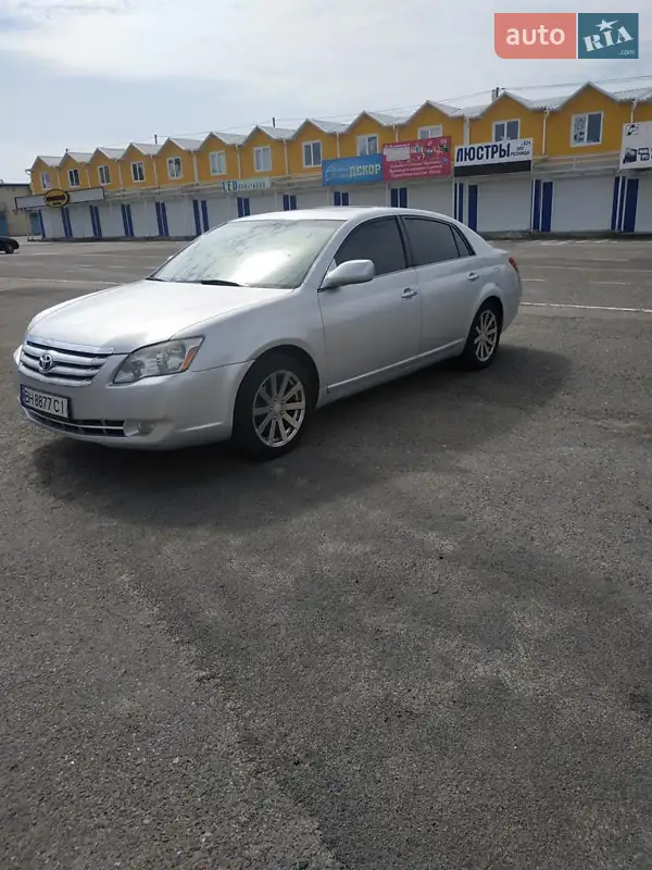 Седан Toyota Avalon 2006 в 