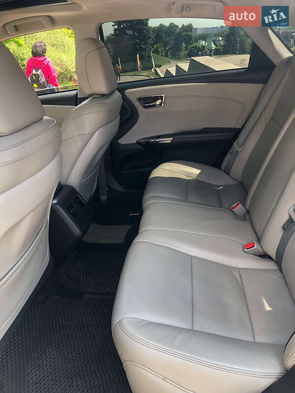 Седан Toyota Avalon 2017 в Києві фото 10 Седан Toyota Avalon 2017 в Києві