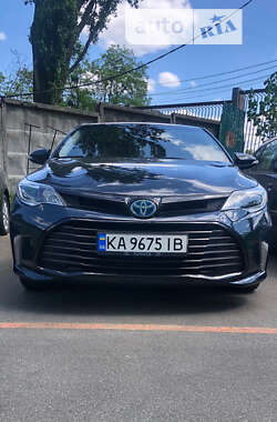 Седан Toyota Avalon 2017 в Киеве