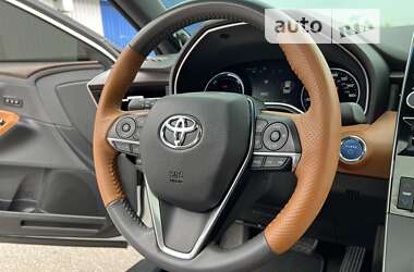 Седан Toyota Avalon 2021 в 