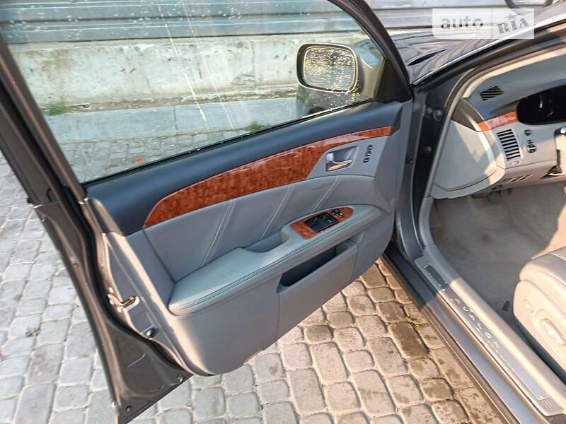 Седан Toyota Avalon 2007 в Львове