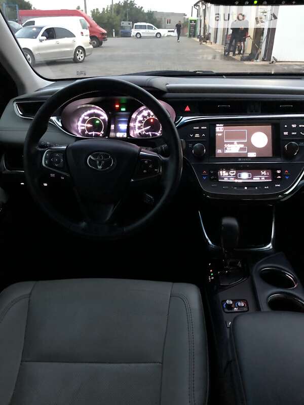 Toyota Avalon 2013