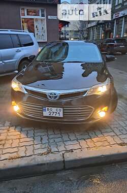 Седан Toyota Avalon 2013 в Тернополе