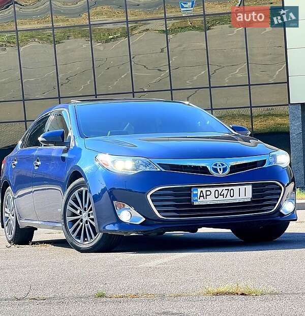 Седан Toyota Avalon 2013 в Львове