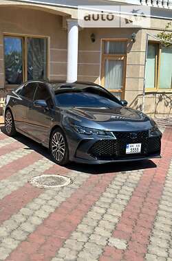 Седан Toyota Avalon 2018 в Одессе