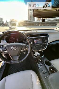 Седан Toyota Avalon 2014 в Києві