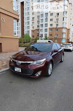 Седан Toyota Avalon 2014 в Киеве