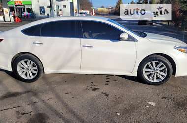 Седан Toyota Avalon 2012 в Одесі