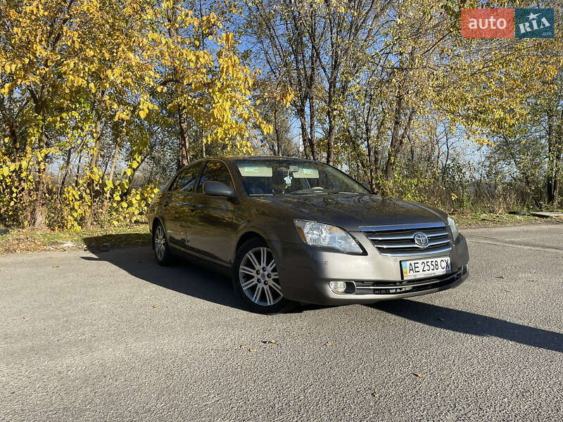 Toyota Avalon 2006