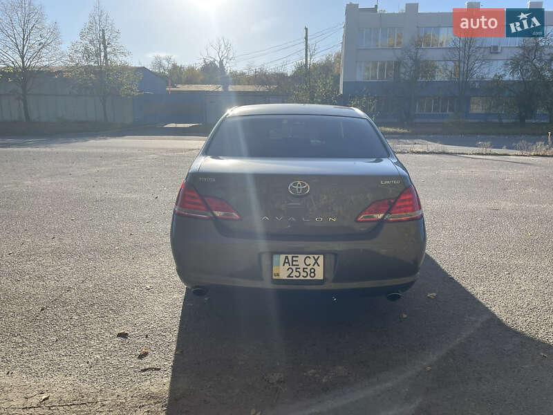 Седан Toyota Avalon 2006 в Дніпрі