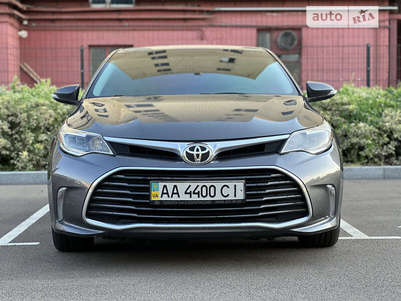 Седан Toyota Avalon 2016 в Києві