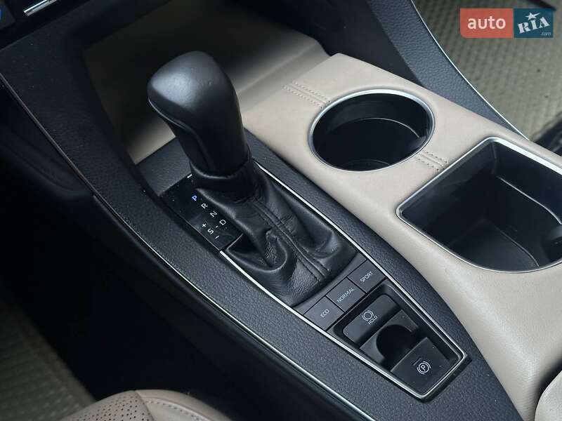 Седан Toyota Avalon 2018 в Одессе