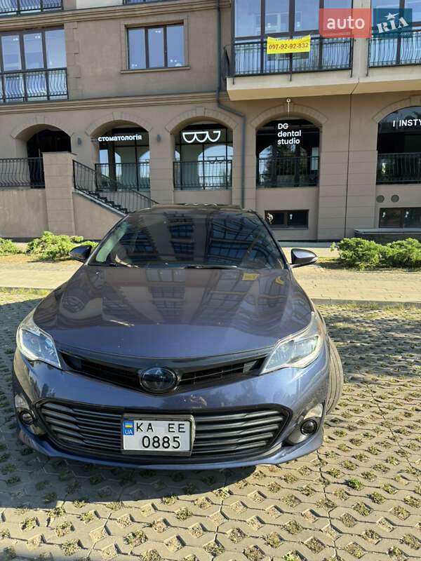Седан Toyota Avalon 2014 в Харкові