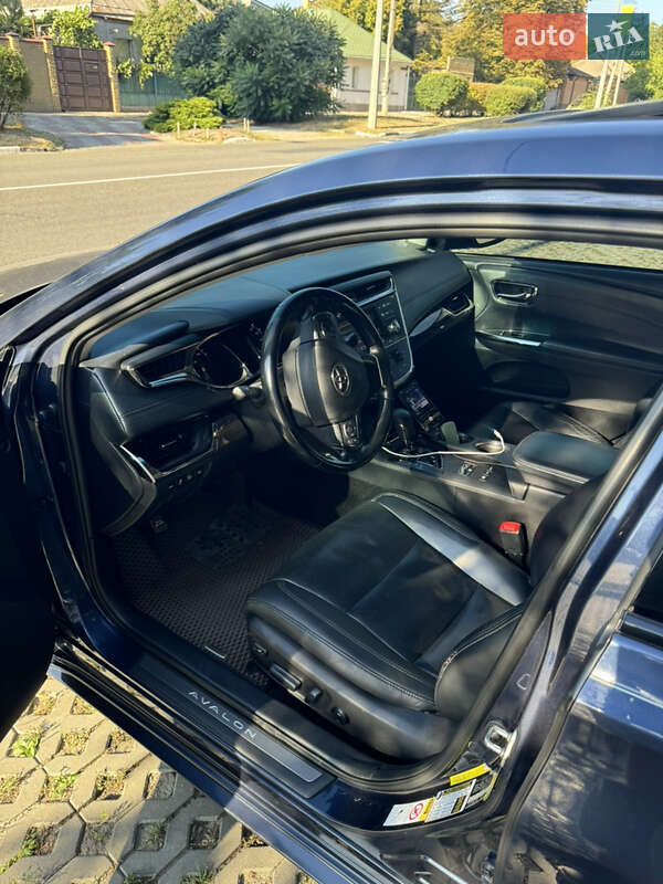 Седан Toyota Avalon 2014 в Харкові