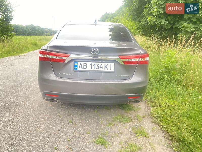 Седан Toyota Avalon 2014 в Виннице