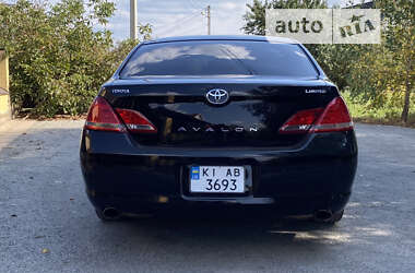 Седан Toyota Avalon 2006 в Житомире