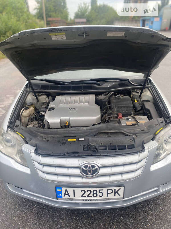 Седан Toyota Avalon 2005 в Виннице