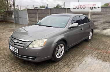 Седан Toyota Avalon 2006 в Киеве