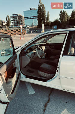 Седан Toyota Avalon 2002 в 