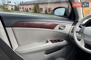 Седан Toyota Avalon 2011 в 