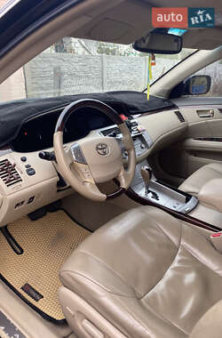 Седан Toyota Avalon 2008 в Киеве