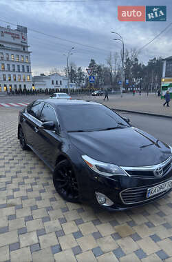 Седан Toyota Avalon 2013 в Киеве