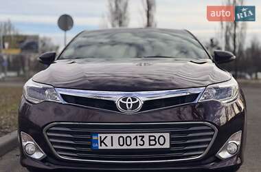 Седан Toyota Avalon 2013 в Киеве