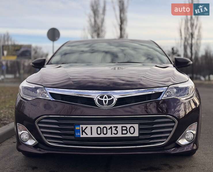 Седан Toyota Avalon 2013 в Києві