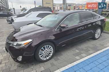 Седан Toyota Avalon 2013 в Львові