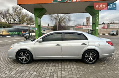 Седан Toyota Avalon 2005 в Кривому Розі