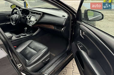 Седан Toyota Avalon 2015 в 