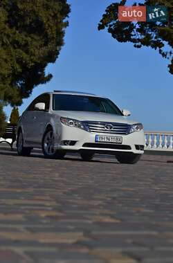 Седан Toyota Avalon 2011 в 