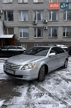 Седан Toyota Avalon 2005 в Києві