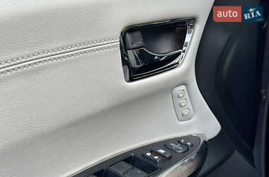 Седан Toyota Avalon 2014 в 