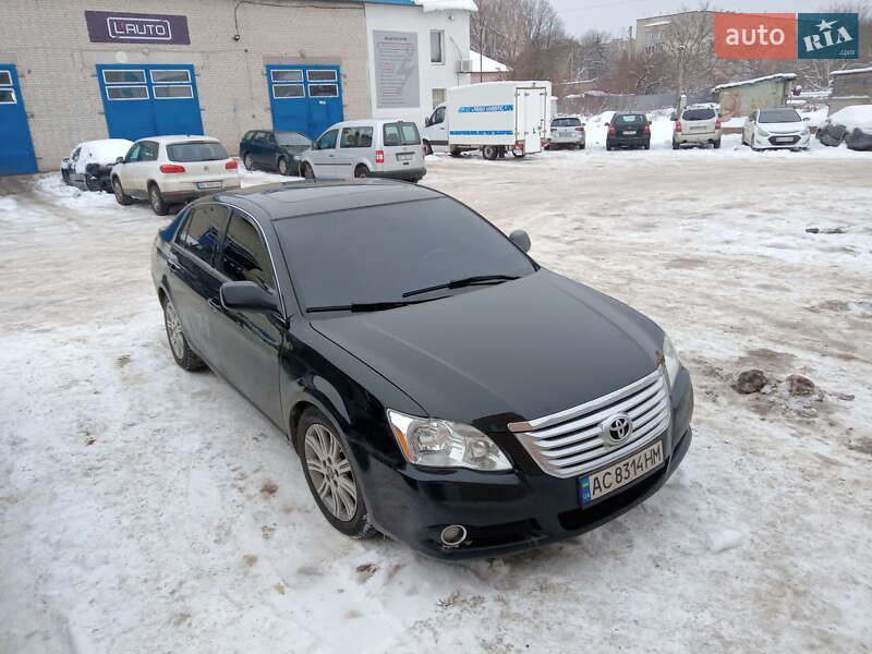 Седан Toyota Avalon 2007 в Ківерцях