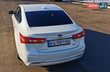 Седан Toyota Avalon 2013 в 