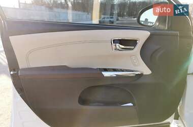 Седан Toyota Avalon 2013 в 