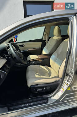 Седан Toyota Avalon 2014 в 