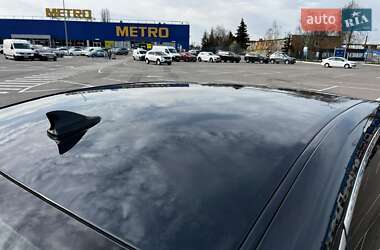 Седан Toyota Avalon 2015 в 