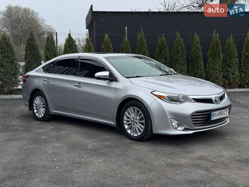 Седан Toyota Avalon 2013 в Каменец-Подольском