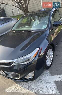 Седан Toyota Avalon 2015 в 