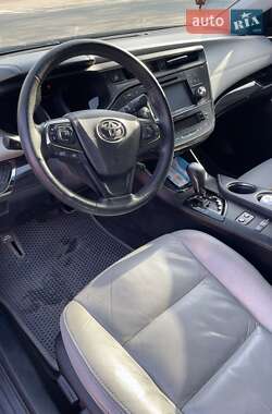Седан Toyota Avalon 2015 в 