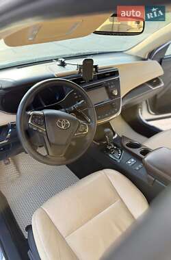 Седан Toyota Avalon 2017 в 